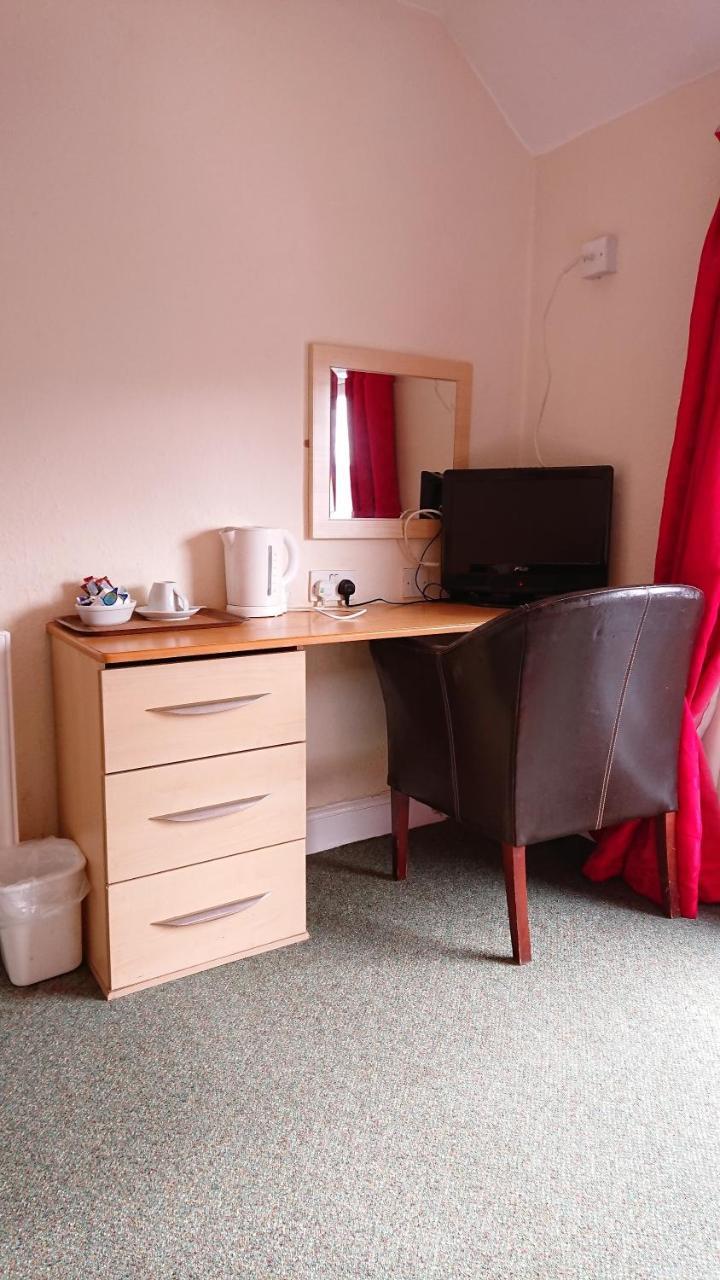 The Wellington Hotel Howden Екстериор снимка
