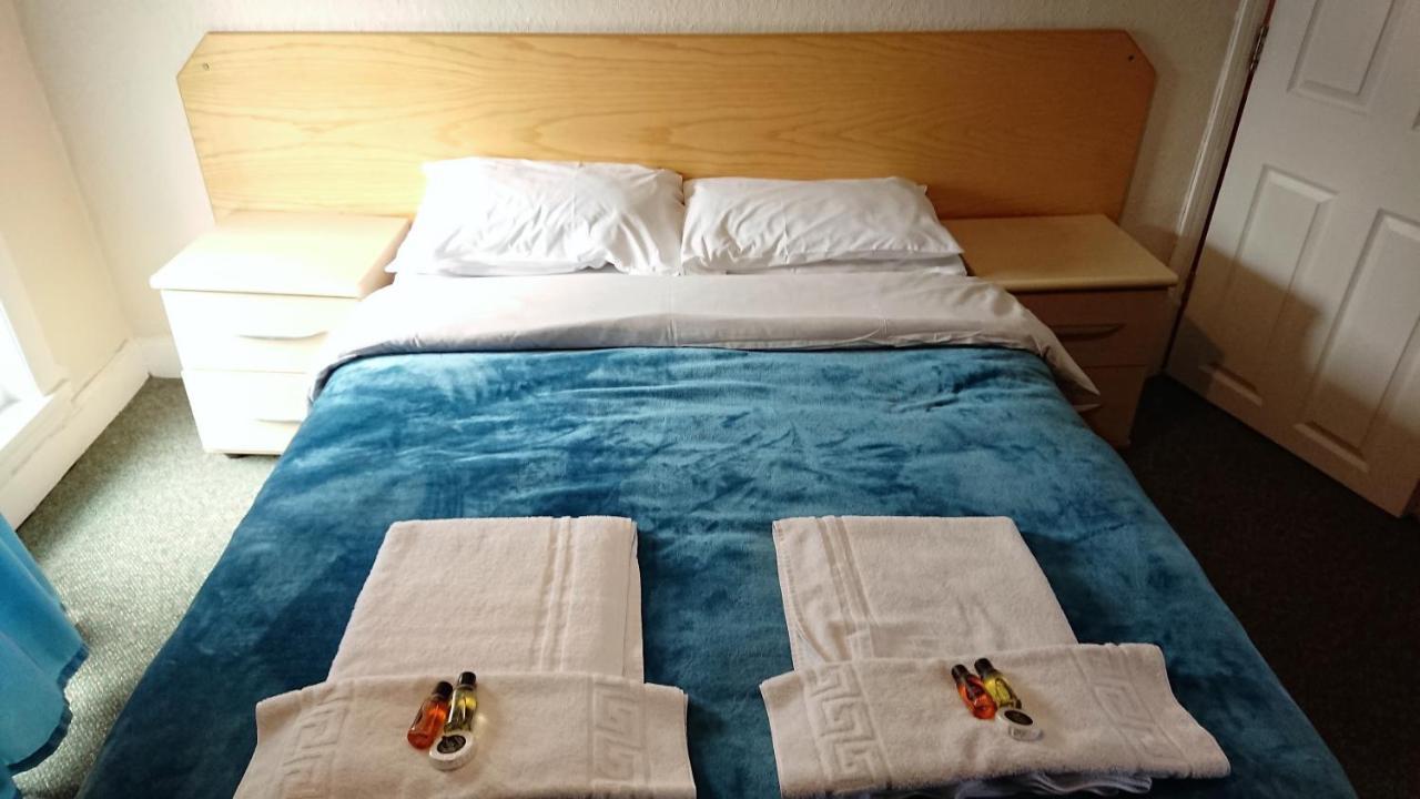 The Wellington Hotel Howden Екстериор снимка