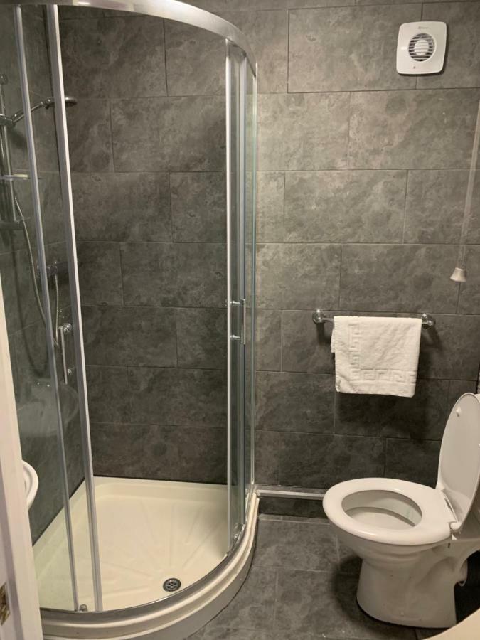 The Wellington Hotel Howden Екстериор снимка