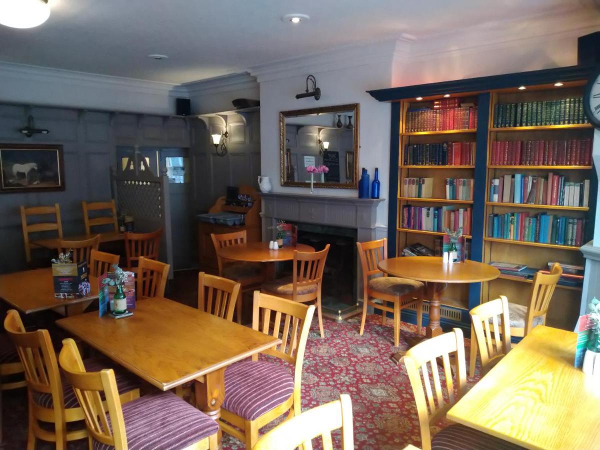 The Wellington Hotel Howden Екстериор снимка