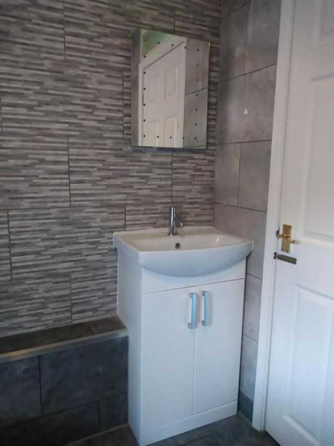The Wellington Hotel Howden Екстериор снимка